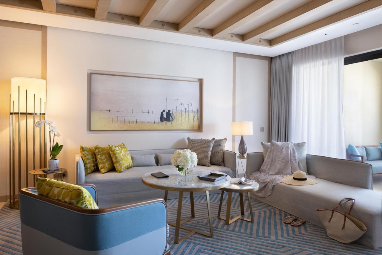 Jumeirah Gulf Of Bahrain Manama Exterior photo Living room