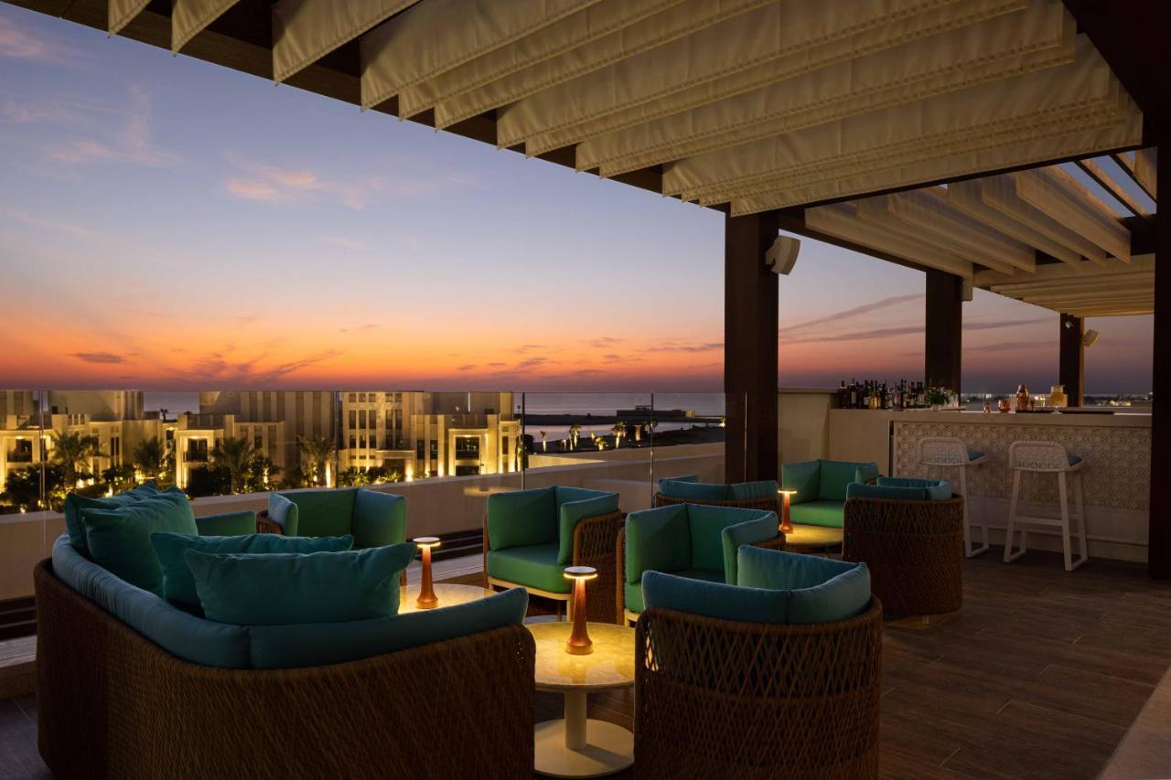 Jumeirah Gulf Of Bahrain Manama Exterior photo Sky Bar
